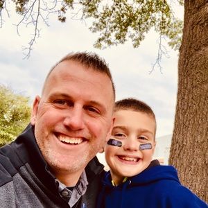 Meet your Posher, Derek